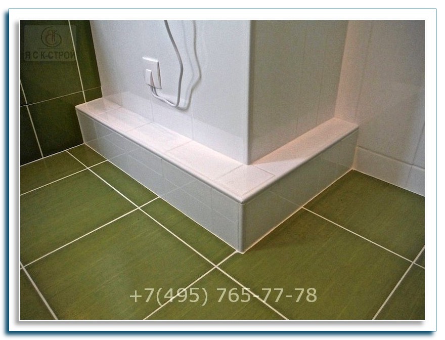 Ремонт санузла - на фото видно качество откосов ванной