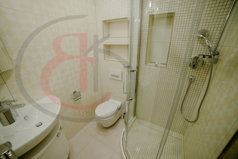 Укладка плитки в ванной комнате в ЖК Дом на Мосфильмовской
